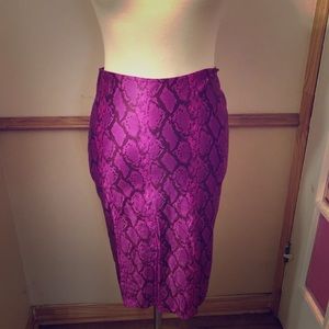 Python print skirt in Pink!!